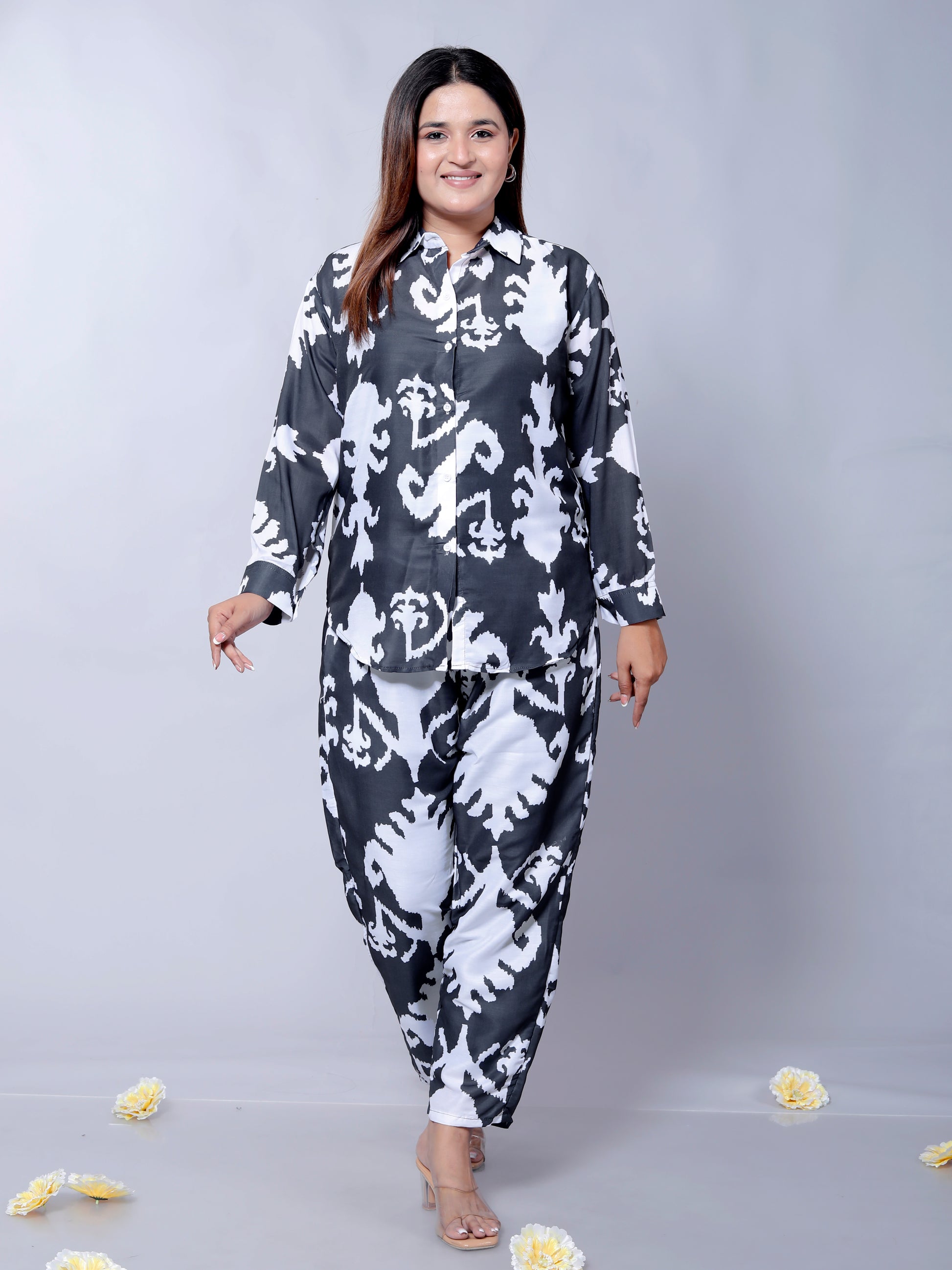 Front view of Trendy Black and White Co-ord Set for Parties – Dia Mirza Look VT-01187