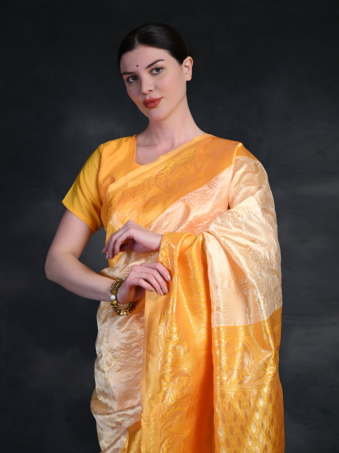 Exquisite Banarasi Soft Silk Saree with Gold Zari Work AY5055